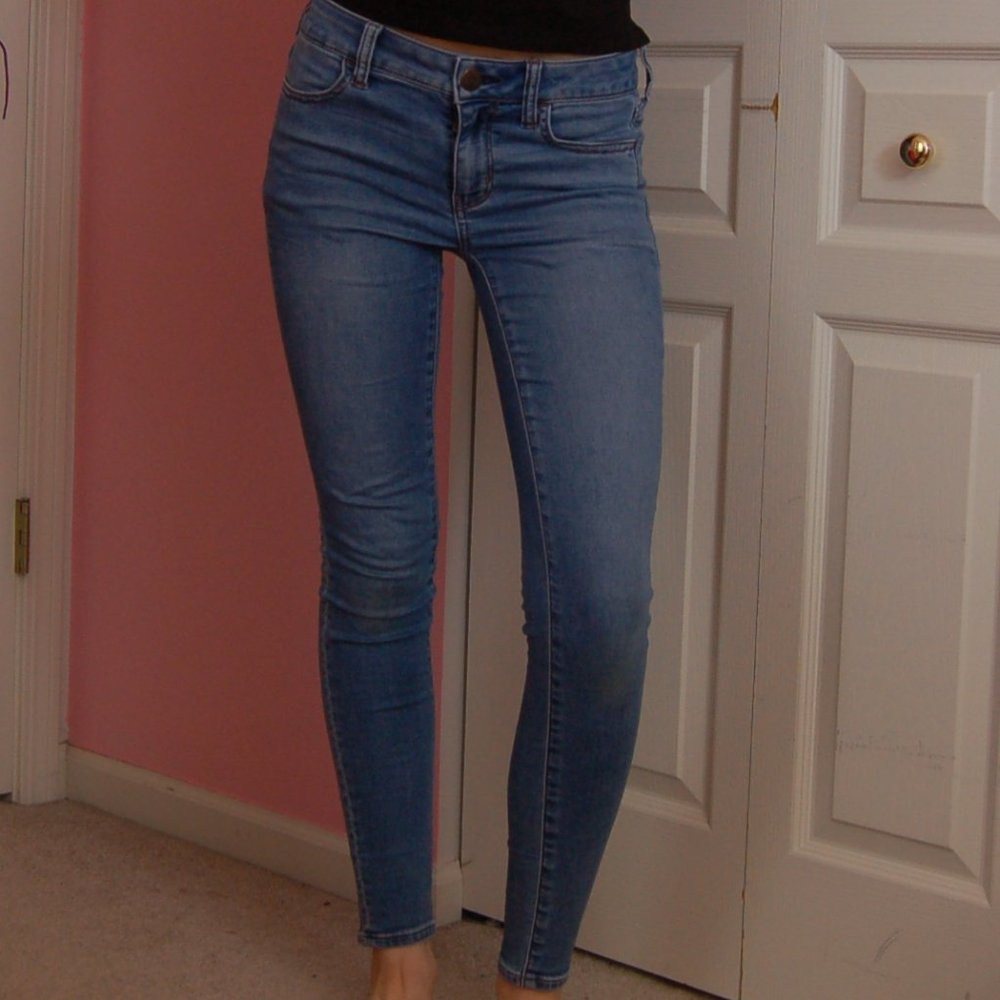 ✿ American Eagle Super Stretch Jegging